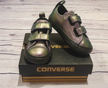 Load image into Gallery viewer, Converse All Star Shoes - Violet Cameleon
